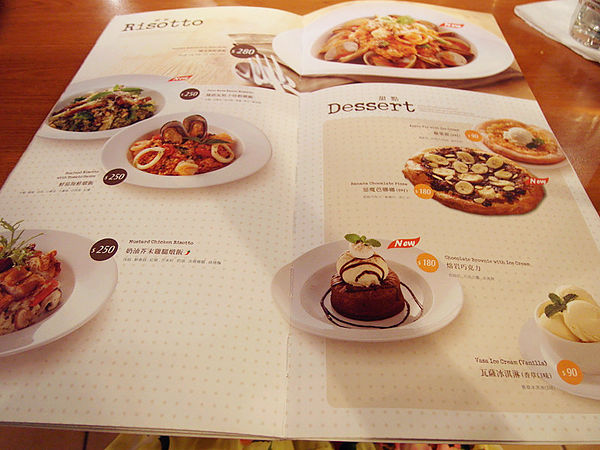 Vasa Pizzeria瓦薩比薩(內科店)：【西湖】Vasa Pizzeria瓦薩比薩(內科店)。終於如願吃到你