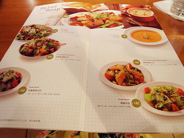 Vasa Pizzeria瓦薩比薩(內科店)：【西湖】Vasa Pizzeria瓦薩比薩(內科店)。終於如願吃到你