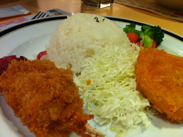 魔法咖哩(內湖店)：我愛吃咖哩~吃得很過癮~