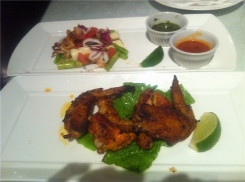 香酥辣味透抽.辣味烤雞翅 - 內湖區的義式屋古拉爵)