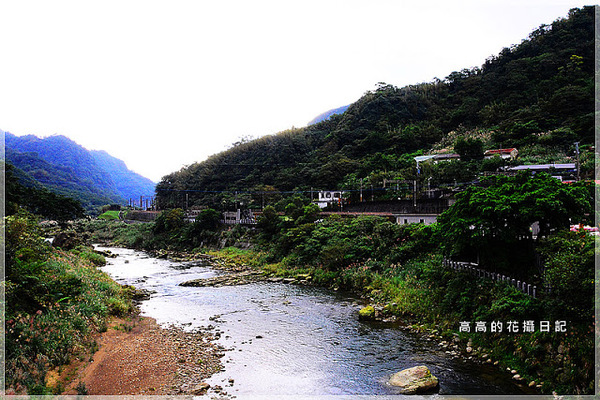 猴硐煤礦博物園區:【新北】瑞芳區。《猴硐煤礦博物園區》第三站:復興橋、柴油機車庫、舊本坑吊橋遺跡、猴硐壺穴地形