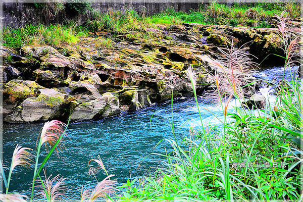 猴硐煤礦博物園區:【新北】瑞芳區。《猴硐煤礦博物園區》第三站:復興橋、柴油機車庫、舊本坑吊橋遺跡、猴硐壺穴地形