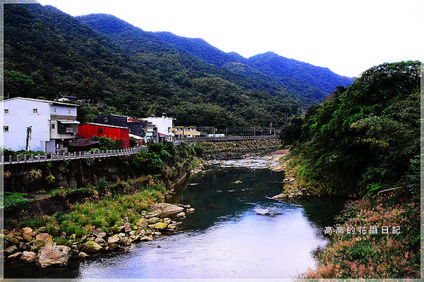 猴硐煤礦博物園區:【新北】瑞芳區。《猴硐煤礦博物園區》第三站:復興橋、柴油機車庫、舊本坑吊橋遺跡、猴硐壺穴地形