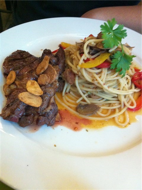 牛小排義大利麵 - 內湖區的CaLACaLA義大利廚房)