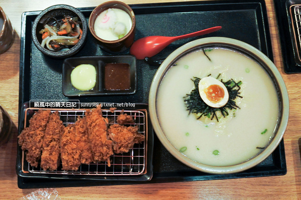 斑鳩的窩(內湖二店店)：【內湖 | 斑鳩的窩】適合公務洽談 豬排口味不錯的日式定食餐廳