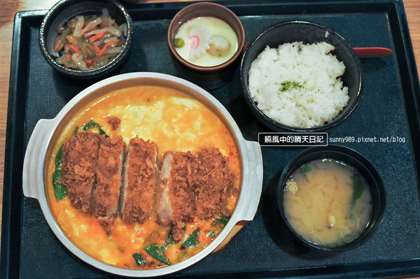 斑鳩的窩(內湖二店店)：【內湖 | 斑鳩的窩】適合公務洽談 豬排口味不錯的日式定食餐廳