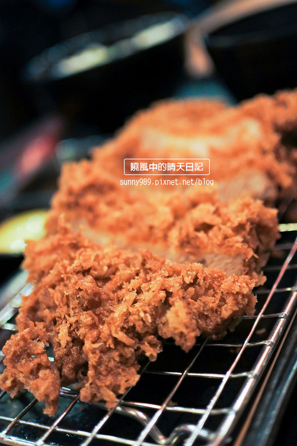 斑鳩的窩(內湖二店店)：【內湖 | 斑鳩的窩】適合公務洽談 豬排口味不錯的日式定食餐廳