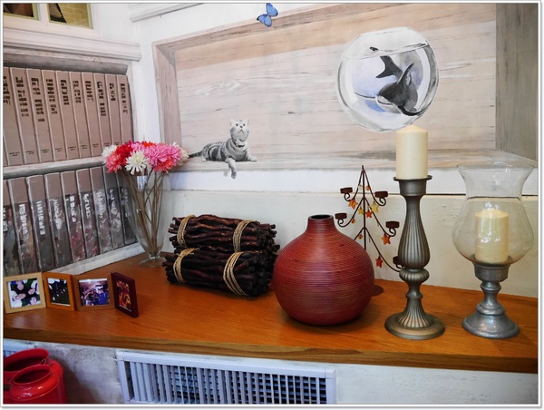 Second Floor Cafe 貳樓餐廳(敦南店):【大安區】Second Floor Cafe 貳樓餐廳-巷弄間靜靜被大樹包圍的角落,早午餐、商業午餐、樂活飯、義大利麵條、漢堡&輕食三明治、蔬食系列、手創甜點