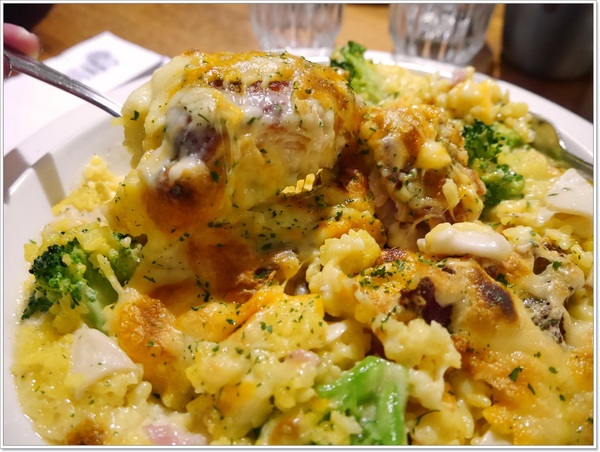 Second Floor Cafe 貳樓餐廳(敦南店):【大安區】Second Floor Cafe 貳樓餐廳-巷弄間靜靜被大樹包圍的角落,早午餐、商業午餐、樂活飯、義大利麵條、漢堡&輕食三明治、蔬食系列、手創甜點