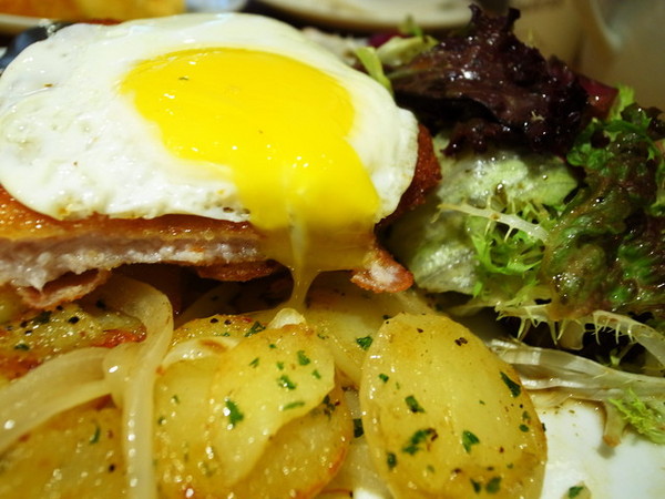 溫德德式烘焙餐館(內湖店)：＜台北｜內湖＞超誘人太陽蛋＃豬排～溫德德式烘焙餐館