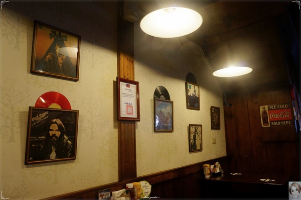 鄉香美墨西餐:台北 天母 鄉香~墨西哥式早午餐披薩=中式蛋餅??