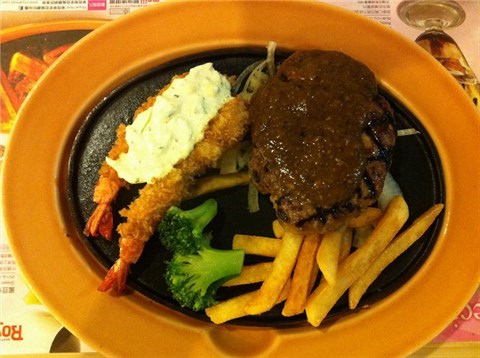 漢堡排餐單點 - 內湖區的樂雅樂家庭餐廳)