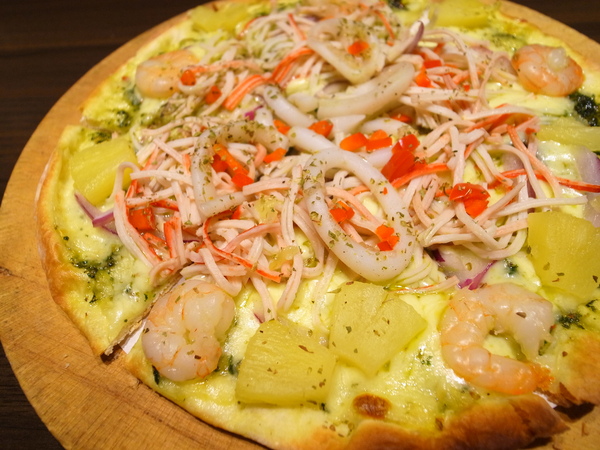 炭為觀止炭烤PIZZA屋Bake King Pizza Pub(西湖店)：<食記> 炭為觀止炭烤PIZZA屋