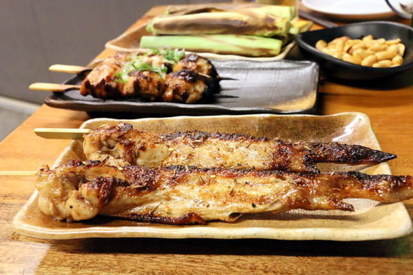 呼搭啦CHEERS生蠔孜然串燒屋:下班好去處~精緻燒烤、串燒、炸物、主食、甜點~時尚居酒屋。呼搭啦CHEERS生蠔孜然串燒屋