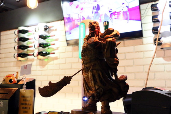 呼搭啦CHEERS生蠔孜然串燒屋:下班好去處~精緻燒烤、串燒、炸物、主食、甜點~時尚居酒屋。呼搭啦CHEERS生蠔孜然串燒屋