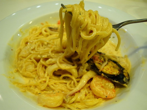 URBAN Cafe&Bistro：＜台北｜內湖｜義大利麵＞知名偶像劇犀利人妻取景地點～Urban Cafe