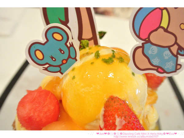 Dazzling Cafe(Mint)(Mint二店):【食記】oO。。台北 Dazzling Cafe Mint X Hello Kitty 穿著可愛又性感的kitty又來啦!還不趕快去吃!。o○。