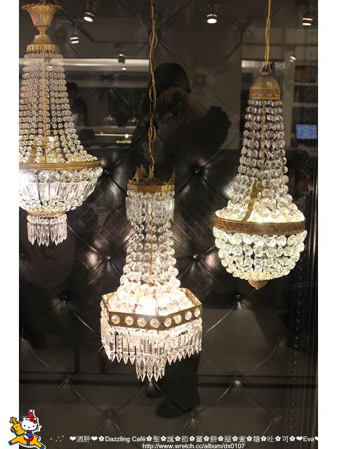 Dazzling Cafe Pink(1店):【食記】oO。。台北 東區 Dazzling Cafe Pink店(三訪) 聖誕薑餅屋蜜糖吐司 大人小孩男孩女孩看了都會尖叫的超可愛夢幻蜜糖吐司!。。o○。