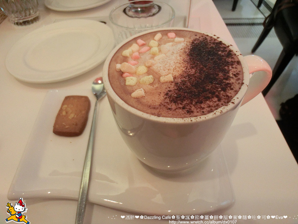 Dazzling Cafe Pink(1店):【食記】oO。。台北 東區 Dazzling Cafe Pink店(三訪) 聖誕薑餅屋蜜糖吐司 大人小孩男孩女孩看了都會尖叫的超可愛夢幻蜜糖吐司!。。o○。