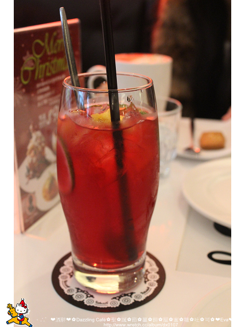 Dazzling Cafe Pink(1店):【食記】oO。。台北 東區 Dazzling Cafe Pink店(三訪) 聖誕薑餅屋蜜糖吐司 大人小孩男孩女孩看了都會尖叫的超可愛夢幻蜜糖吐司!。。o○。