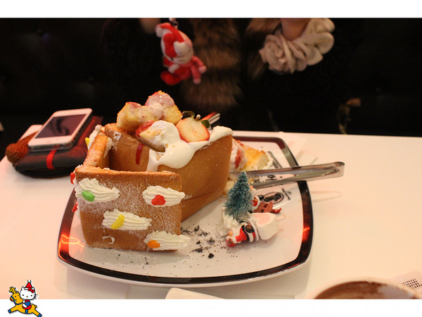 Dazzling Cafe Pink(1店):【食記】oO。。台北 東區 Dazzling Cafe Pink店(三訪) 聖誕薑餅屋蜜糖吐司 大人小孩男孩女孩看了都會尖叫的超可愛夢幻蜜糖吐司!。。o○。