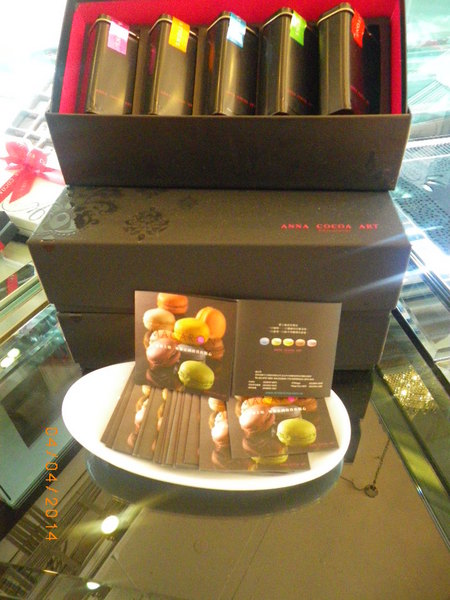 安娜可可藝術坊 ANNA COCOA ART(內湖店)：『 安娜可可藝術坊 ANNA COCOA ART(內湖店) 』環境優雅.十勝生巧生乳捲一級棒