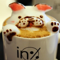 前往 Bernice 小芬 的 styleMe 個人頁