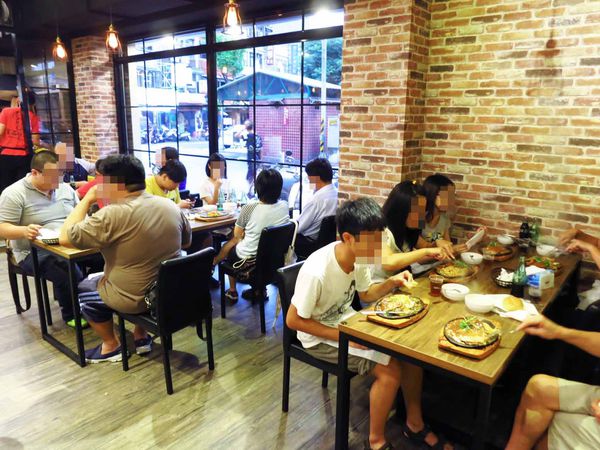 【蘆洲餐廳】皇品牛排-比臉還要大二倍以上的雞排