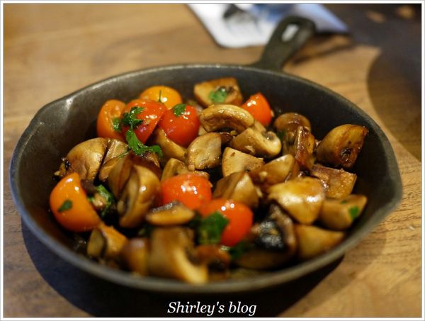 黑米CAFÉ.BISTRO: ConfitRémi 黑米Café‧Bistro