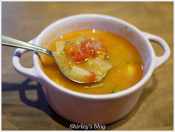 黑米CAFÉ.BISTRO: ConfitRémi 黑米Café‧Bistro