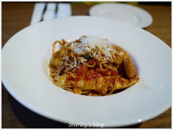 黑米CAFÉ.BISTRO: ConfitRémi 黑米Café‧Bistro