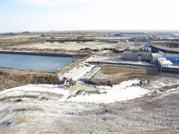 【台南旅遊】七股鹽山-有如雪一般的鹽山