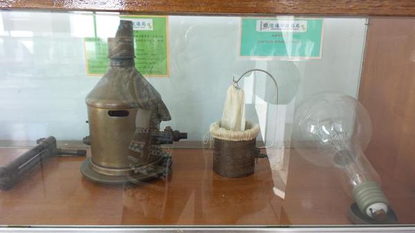 高雄燈塔：【高雄景點】俯瞰高雄港的優美景緻~高雄燈塔