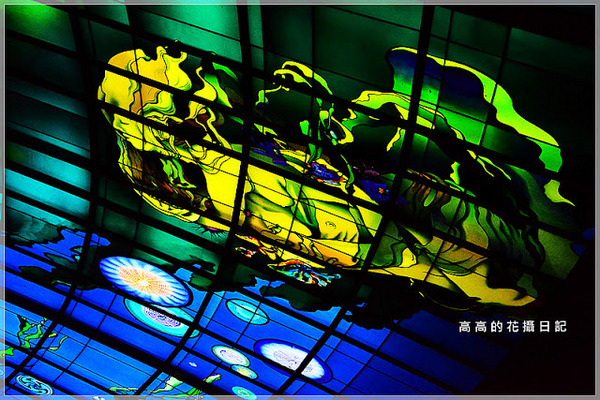 高雄捷運美麗島站：【高雄】新興區。美麗島捷運站 穹頂大廳 光之穹頂２.０再進化