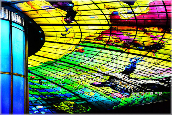 高雄捷運美麗島站：【高雄】新興區。美麗島捷運站 穹頂大廳 光之穹頂２.０再進化