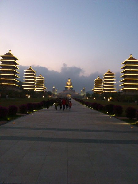 佛陀紀念館：[高雄][景點]大樹區~佛光山佛陀紀念館