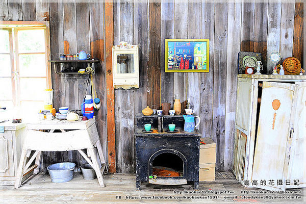 奮起湖現烤甜甜圈：【嘉義】竹崎鄉。奮起湖百年檜木現烤甜甜圈 ＆ 星空小木屋