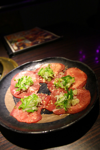 乾杯(淡水店)：[台北]親親五花肉讓我們『乾杯』吧〜