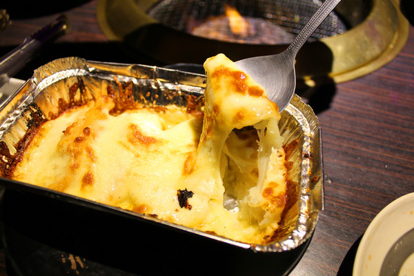 乾杯(淡水店)：[台北]親親五花肉讓我們『乾杯』吧〜