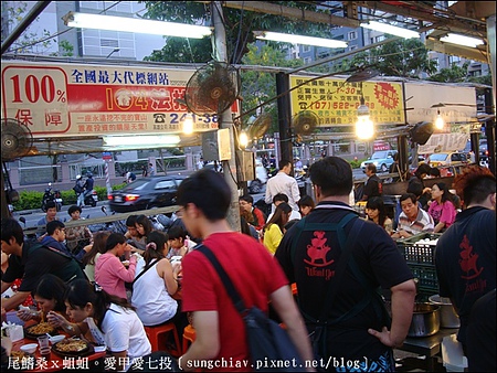 萬國牛排：［高雄鼓山］瑞豐夜市：萬國牛排、九龍城陳記香港茶、岩武將、阿3脆皮雞蛋糕＠捷運巨蛋站