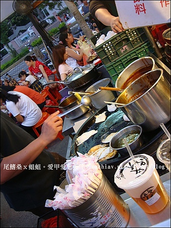 萬國牛排：［高雄鼓山］瑞豐夜市：萬國牛排、九龍城陳記香港茶、岩武將、阿3脆皮雞蛋糕＠捷運巨蛋站