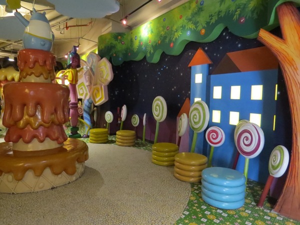 義大世界摩天輪：童話世界般的【義大世界/室內篇&摩天輪】