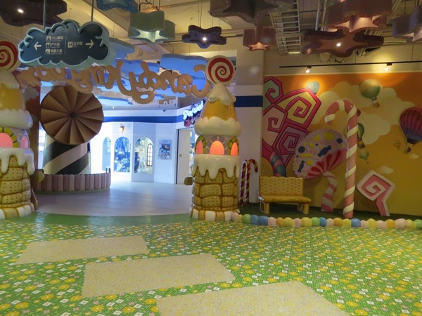 義大世界摩天輪：童話世界般的【義大世界/室內篇&摩天輪】