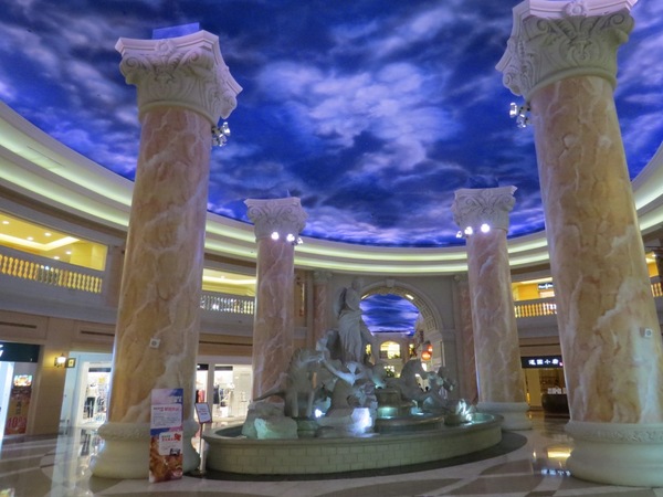 義大世界摩天輪：童話世界般的【義大世界/室內篇&摩天輪】