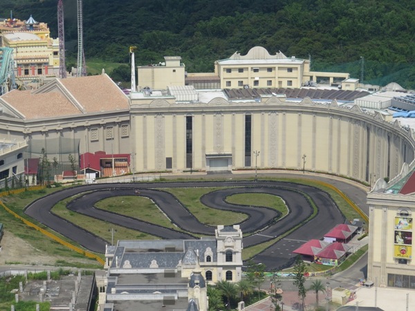 義大世界摩天輪：童話世界般的【義大世界/室內篇&摩天輪】