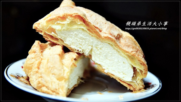 Apostle艾波索烘焙坊:【艾波索烘焙坊】72%比利時巧克力黑金磚&千層冰淇淋泡芙