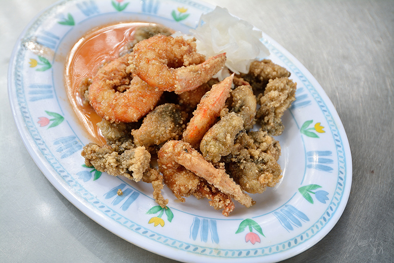 葉家肉粥:老台北中式早午餐,好吃的炸紅燒肉,慈聖宮美食,捷運大橋頭站