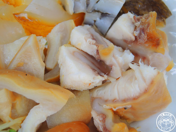 慈聖宮(Tsu-Sheng Temple)：呷飽祙【台北大同･大稻埕慈聖宮 美食廣場】必點魩仔魚炒飯+肉粥和炸物