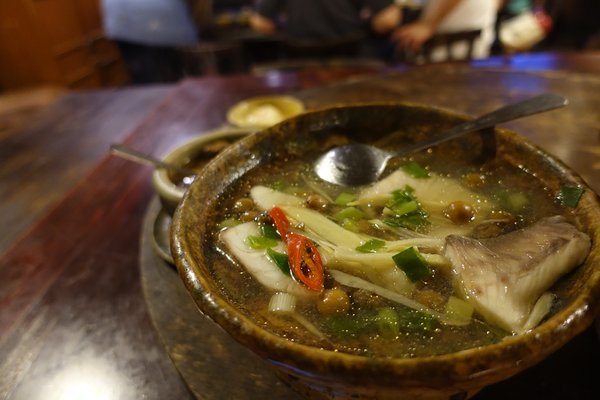 陶轤食堂:(胖樺食記) 三峽必吃美食「陶轤食堂」,以茶入菜的簡約美味佐以古色文物