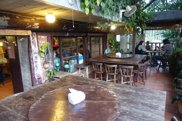 陶轤食堂:(胖樺食記) 三峽必吃美食「陶轤食堂」,以茶入菜的簡約美味佐以古色文物